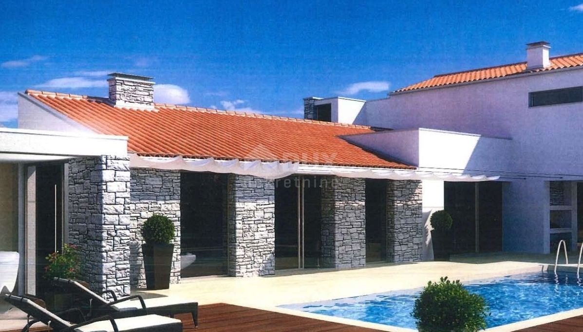 Tinjan, 230m2