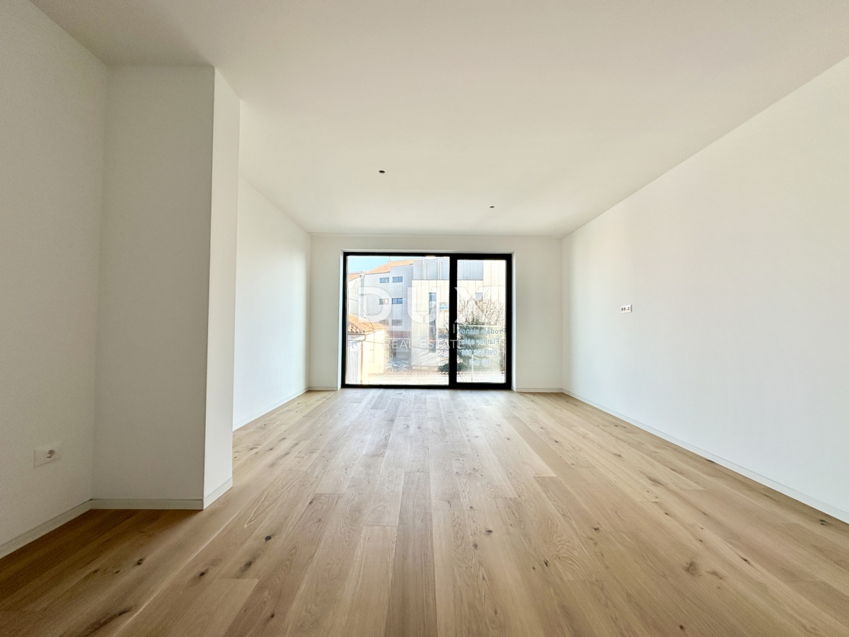 UMAG, CENTER - Stanovanje v luksuzni novogradnji, prva vrsta do morja