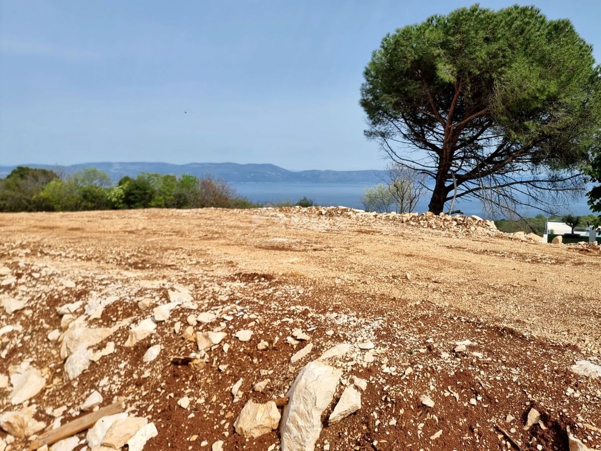 ISTRA, RABAC - Zemljišče z gradbenim dovoljenjem in senzacionalnim razgledom