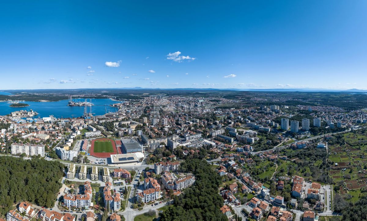 ISTRA, PULA Novogradnja na najbolj iskani lokaciji v mestu! 
