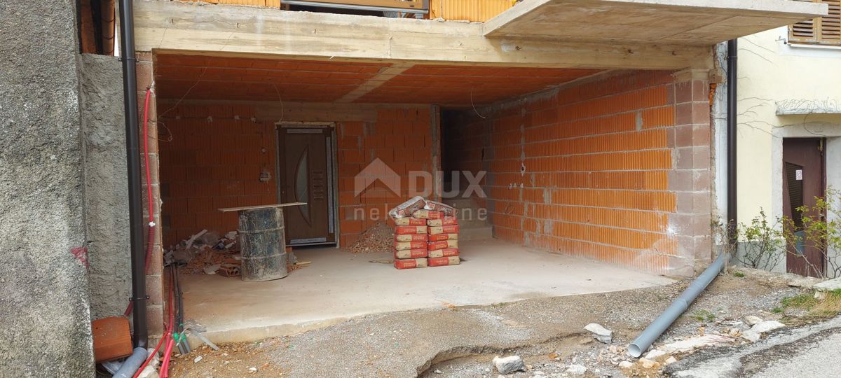 BAKAR, HRELJIN - hiša 150 m2, z dvema stanovanjema, novogradnja