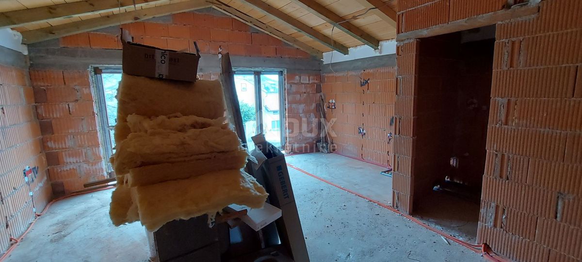 BAKAR, HRELJIN - hiša 150 m2, z dvema stanovanjema, novogradnja