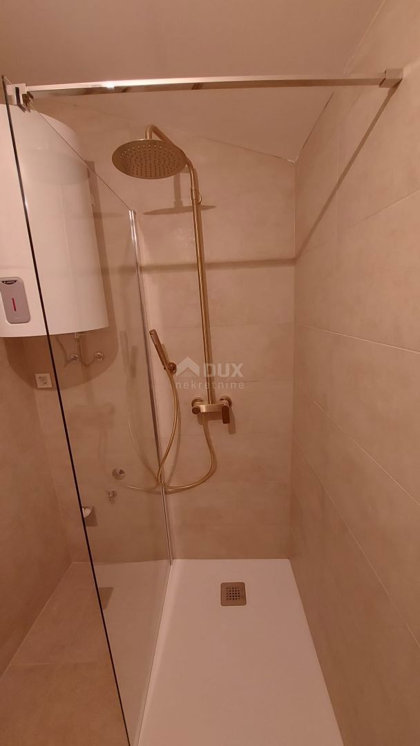 BAKAR, HRELJIN - hiša 150 m2, z dvema stanovanjema, novogradnja