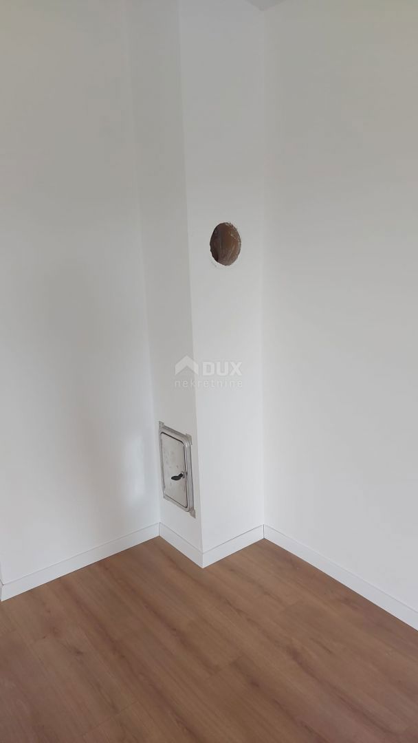 BAKAR, HRELJIN - hiša 150 m2, z dvema stanovanjema, novogradnja