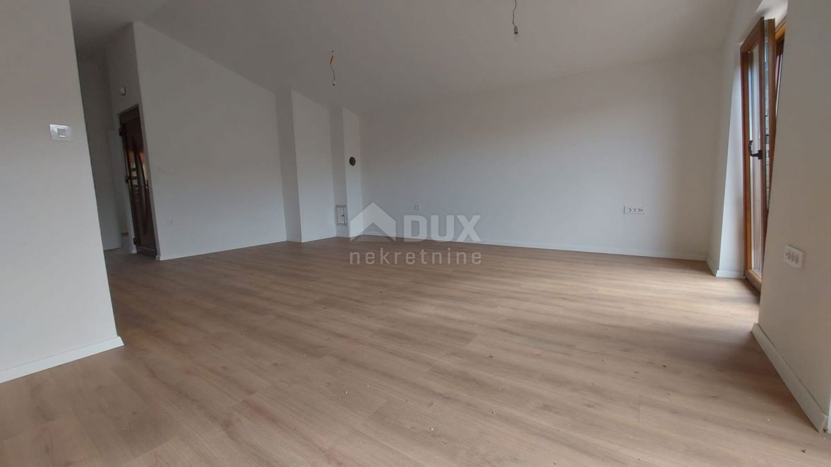 BAKAR, HRELJIN - hiša 150 m2, z dvema stanovanjema, novogradnja