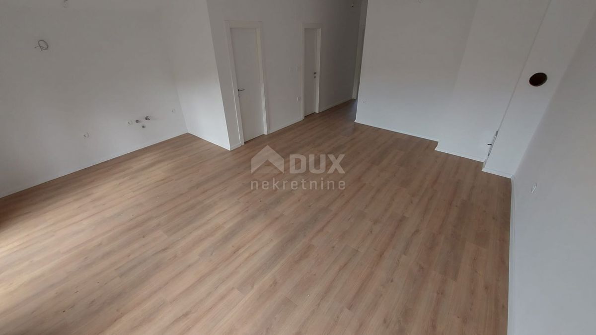 BAKAR, HRELJIN - hiša 150 m2, z dvema stanovanjema, novogradnja