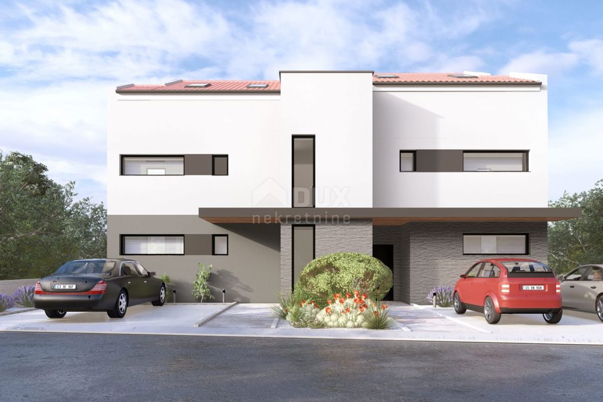 CRIKVENICA, DRAMALJ - Dvoetažni apartma 300 metrov od morja!