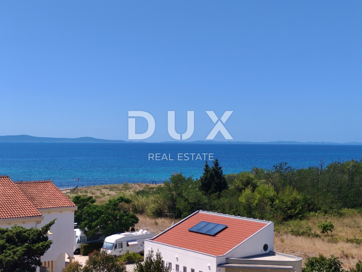 ZADAR, PRIVLAKA - Čudovit dvonadstropni penthouse s prostorno strešno teraso 120 metrov od morja z očarljivim pogledom na morje! S7