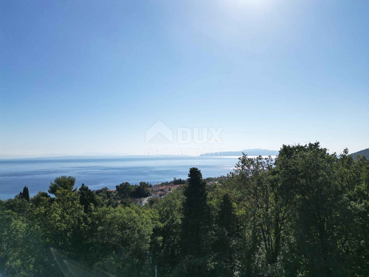 OPATIJA, LOVRAN, IKA - zazidljivo zemljišče 1227m2 Z GRADBENIM DOVOLJENJEM!!! za 12 stanovanj