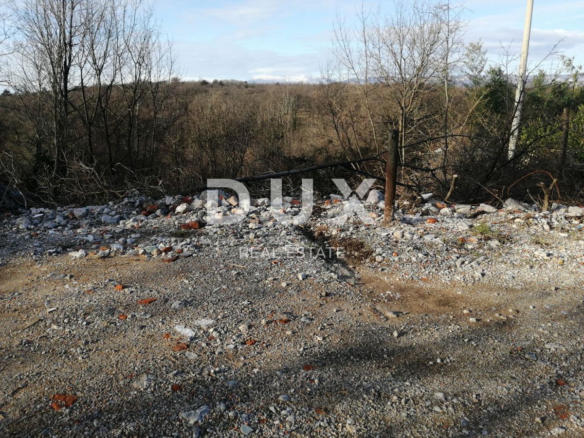 RIJEKA, DRENOVA - gradbeno zemljišče 3300m2 za gradnjo stanovanjskih objektov - stanovanja/družinske hiše 