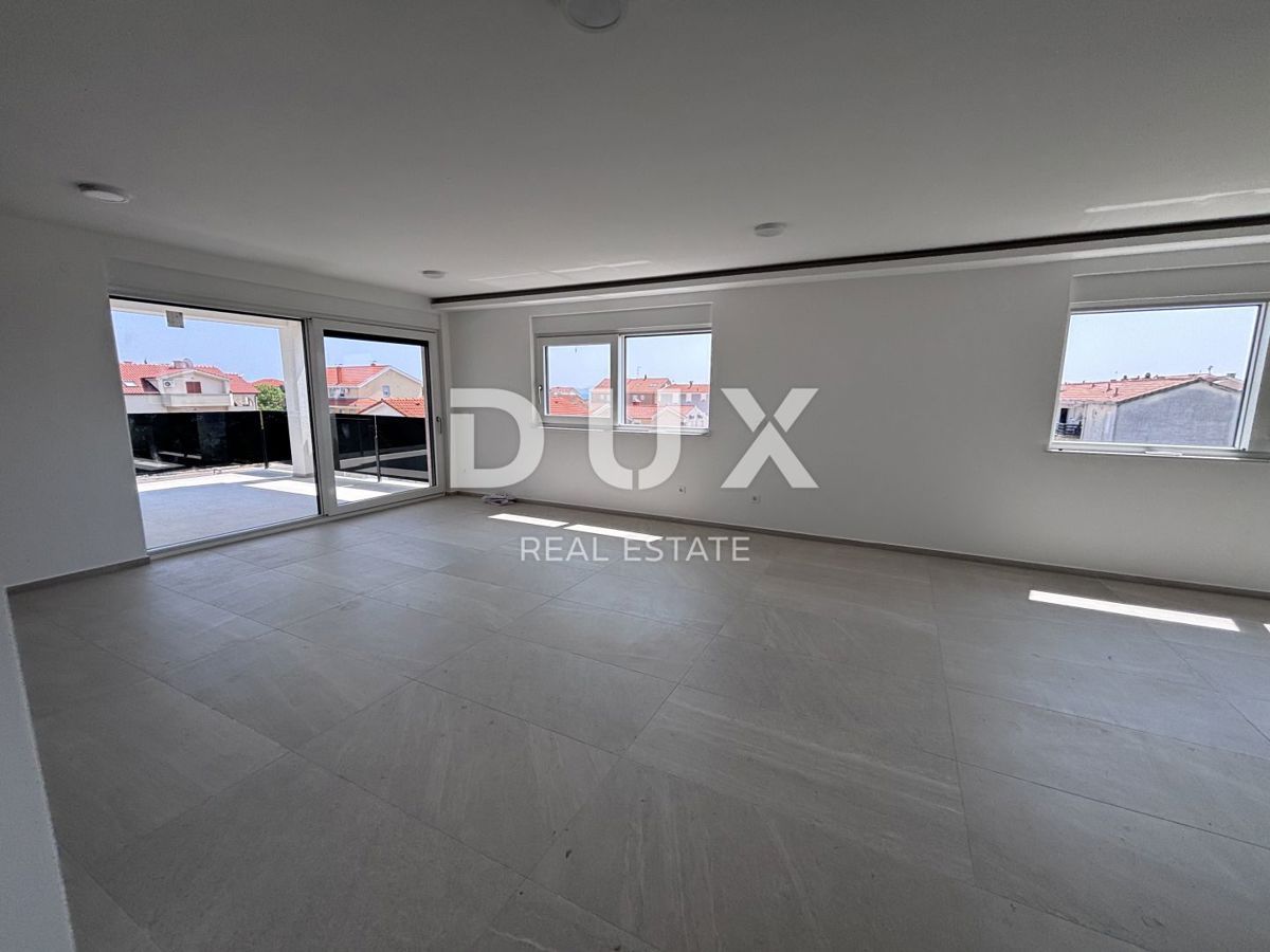 ZADAR, PRIVLAKA - Penthouse 130m od morja