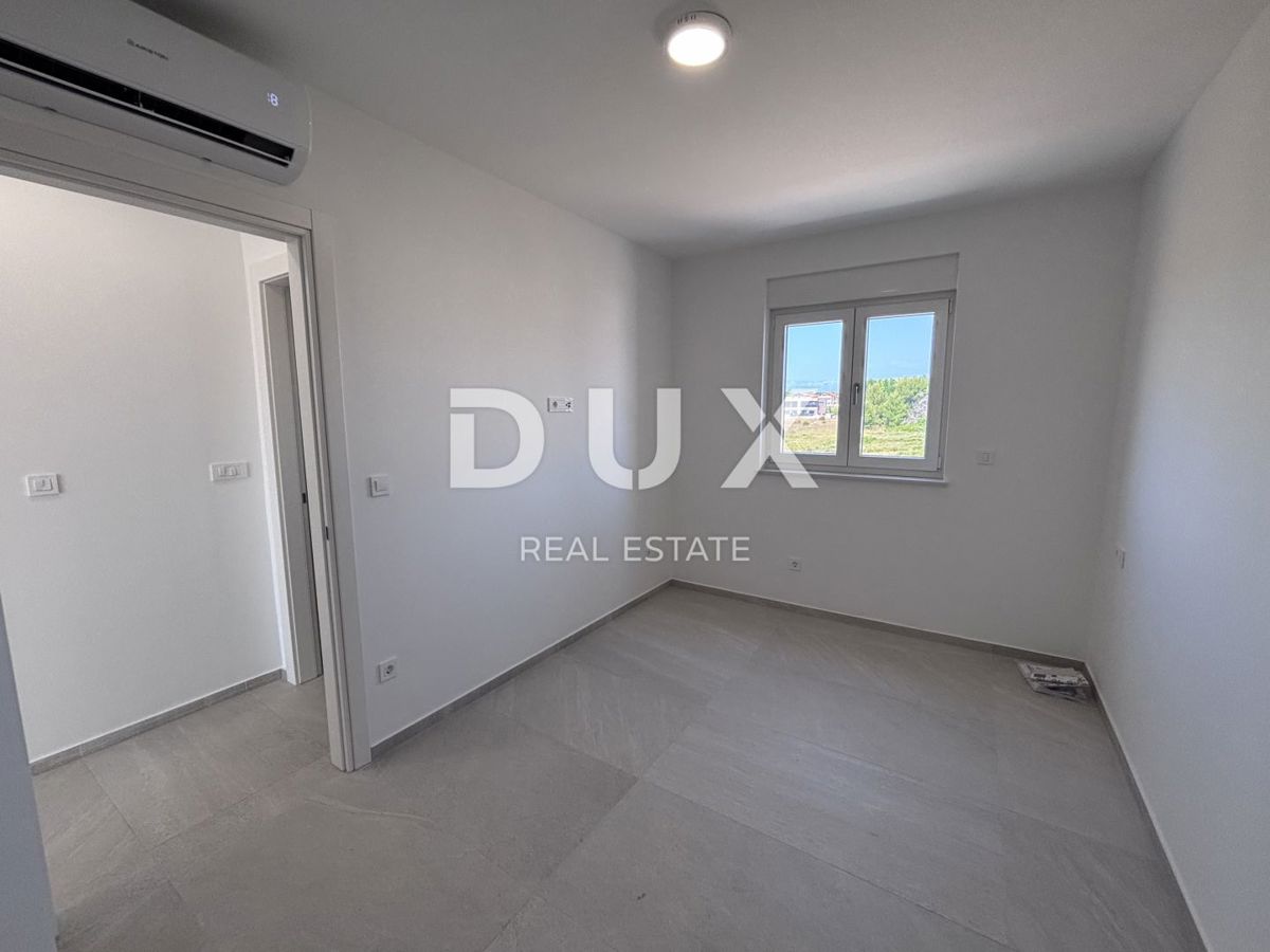 ZADAR, PRIVLAKA - Penthouse 130m od morja