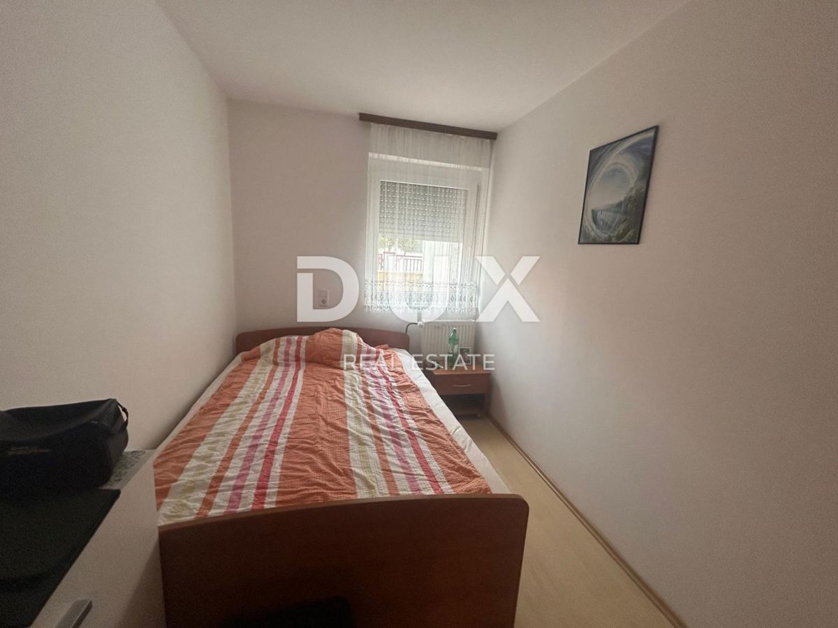 ŠIBENIK, BILICE - Hiša s 5 apartmaji 100 m od morja
