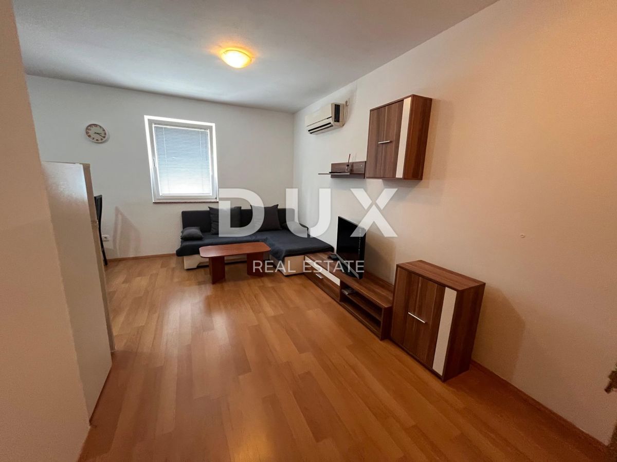 ŠIBENIK, BILICE - Hiša s 5 apartmaji 100 m od morja