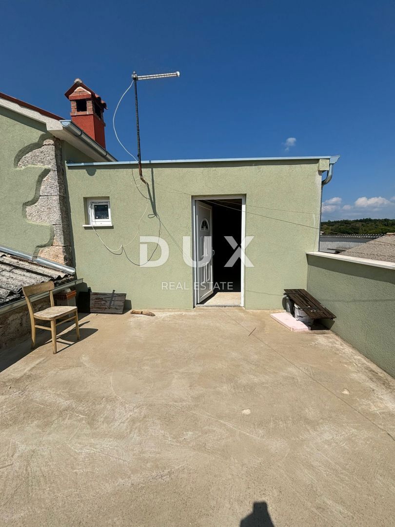 ISTRA, SVETVINČENAT - Delno prenovljena istrska hiša na mirni lokaciji! UPORABNO DOVOLJENJE!