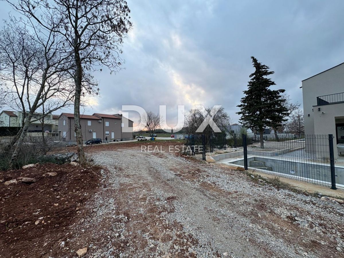 ISTRA, POREČ - Zazidljivo zemljišče