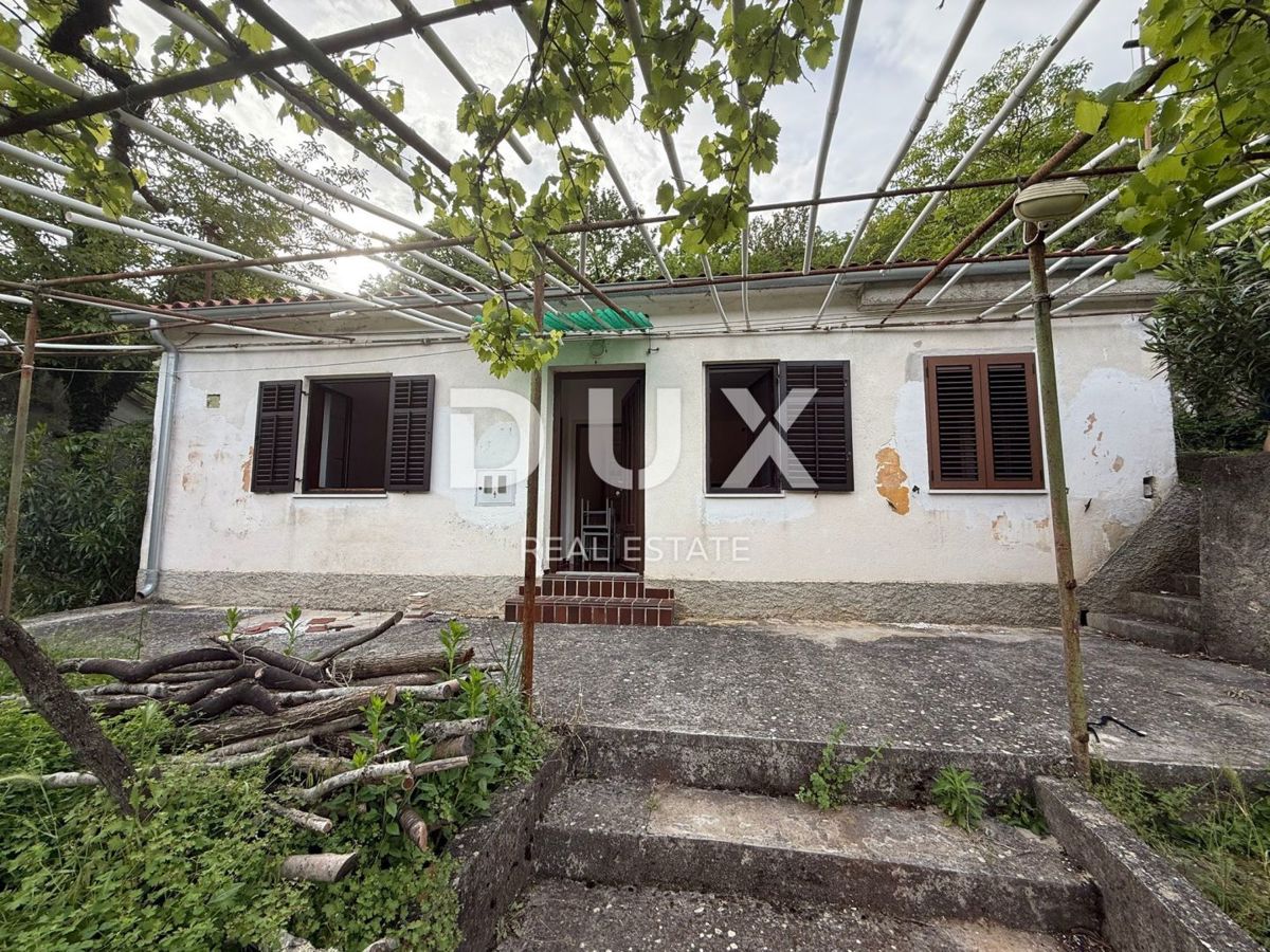 ISTRA, LABIN - Hiša na podeželju s čudovitim vrtom