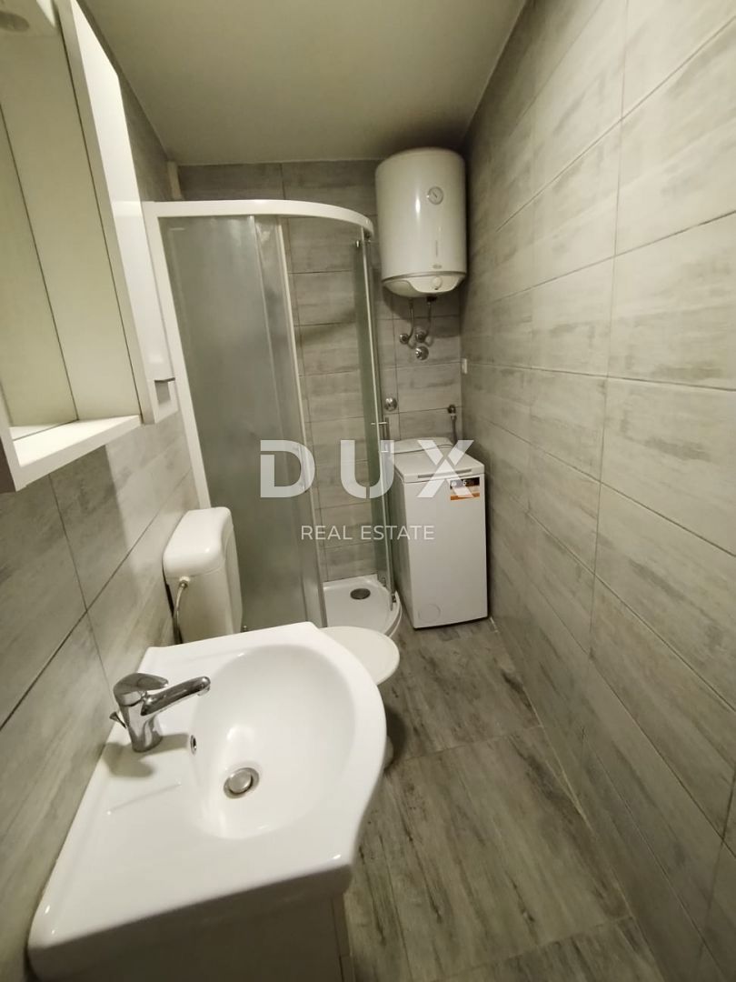 ISTRA, ROVINJ - Izključno samo v Duxu! Garsonjera v samem središču starega mestnega jedra!