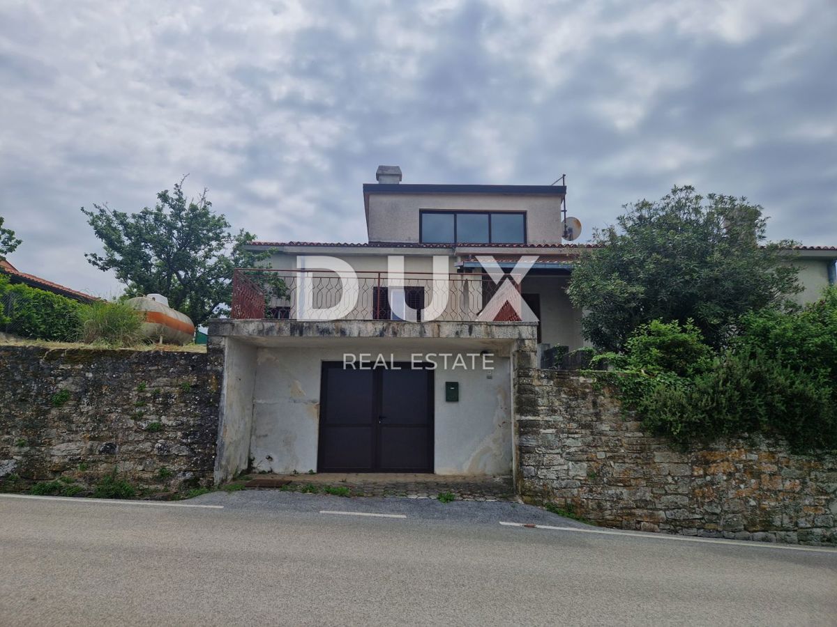 ISTRA, BUJE - Samostojna hiša s panoramskim razgledom