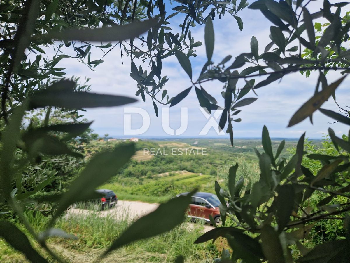 ISTRA, BUJE - Samostojna hiša s panoramskim razgledom