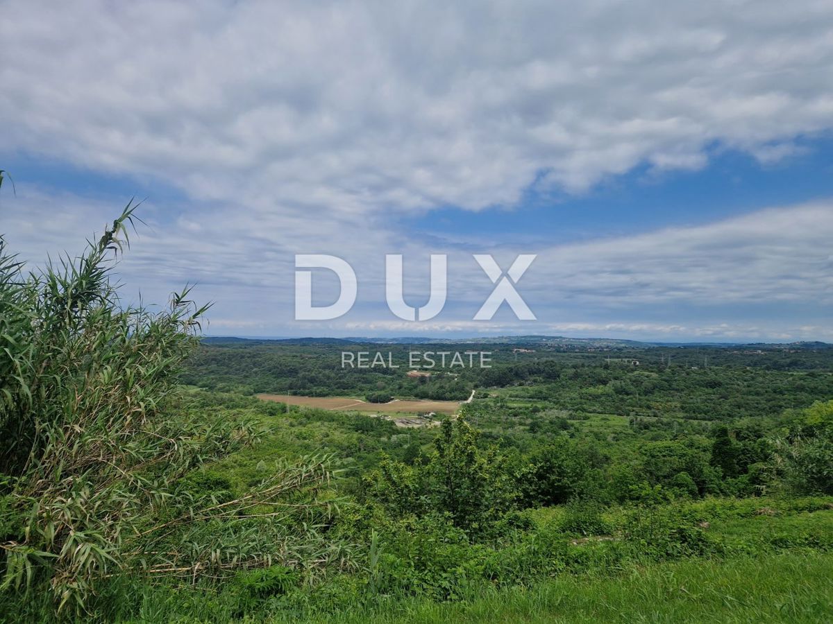 ISTRA, BUJE - Samostojna hiša s panoramskim razgledom