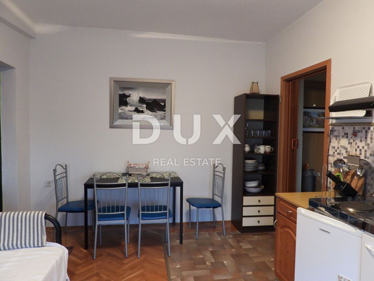 OPATIJA, MATULJI - hiša 400m2 z dupleks stanovanjem in dvema stanovanjema + vrt 710m2