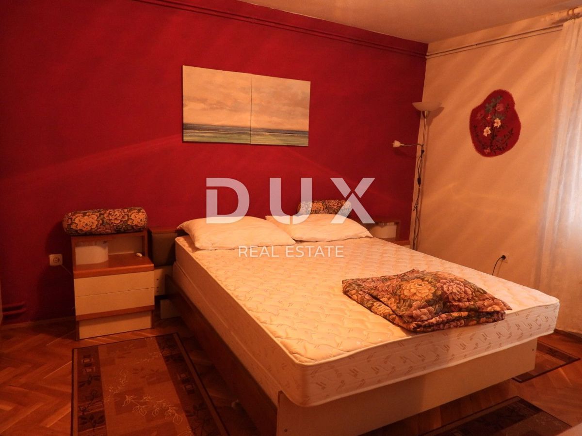 OPATIJA, MATULJI - hiša 400m2 z dupleks stanovanjem in dvema stanovanjema + vrt 710m2