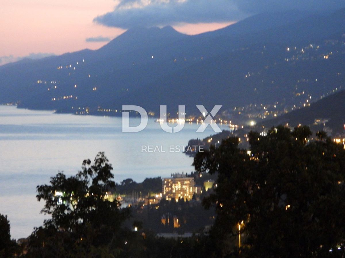 OPATIJA, MATULJI - hiša 400m2 z dupleks stanovanjem in dvema stanovanjema + vrt 710m2