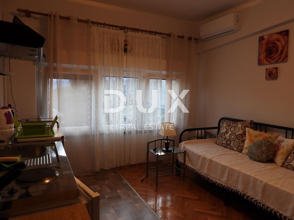 OPATIJA, MATULJI - hiša 400m2 z dupleks stanovanjem in dvema stanovanjema + vrt 710m2