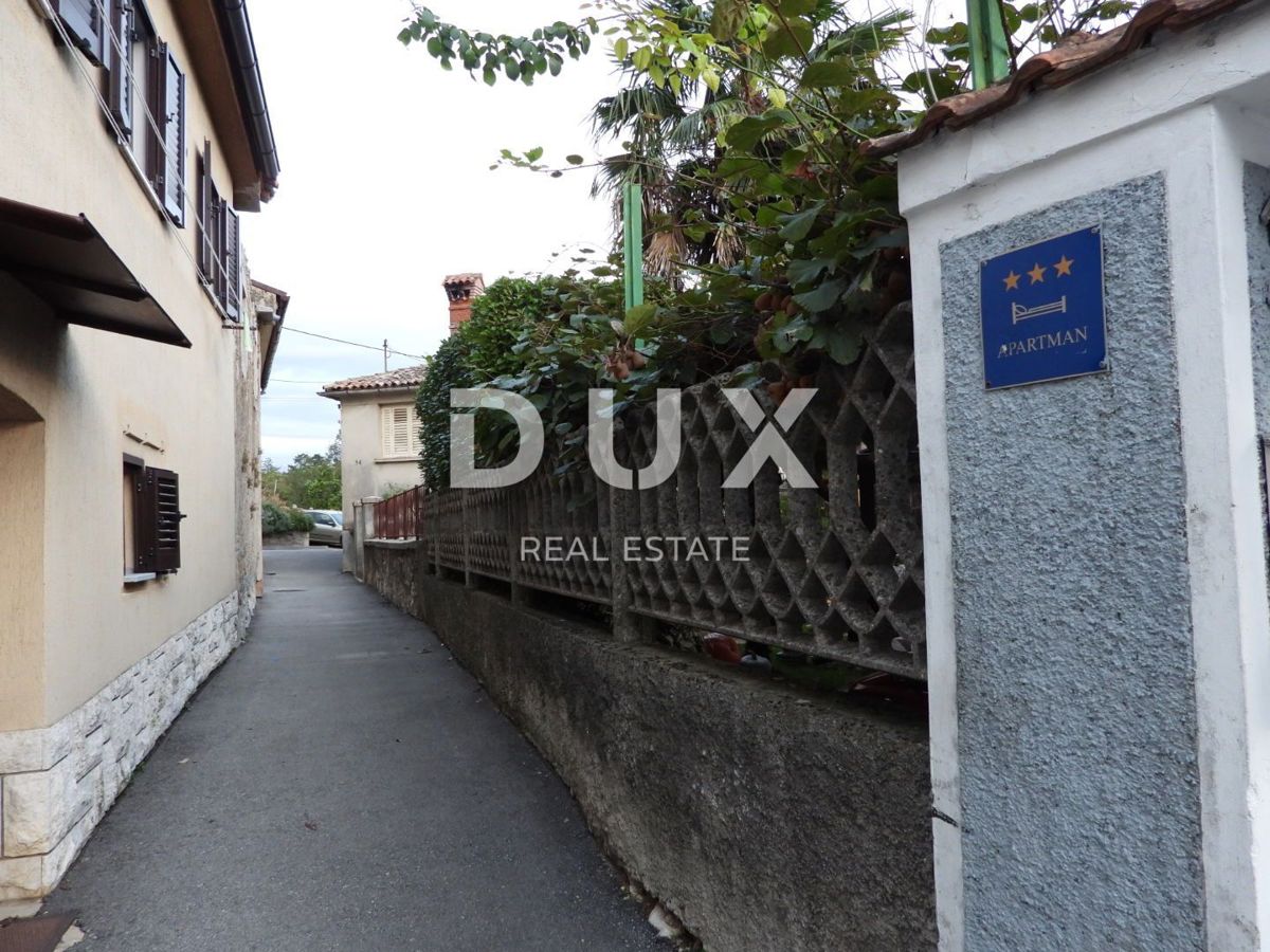 OPATIJA, MATULJI - hiša 400m2 z dupleks stanovanjem in dvema stanovanjema + vrt 710m2