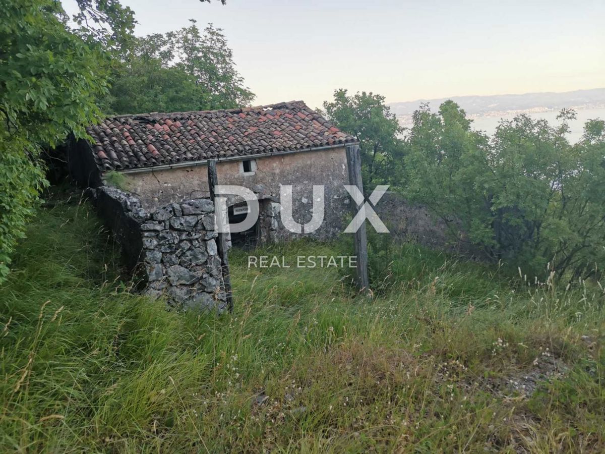 OPATIJA, MOŠĆENIČKA DRAGA, MOŠĆENICE - zazidljivo zemljišče 4300m2 s panoramskim pogledom na morje za oddajo vil / apartmajev / družinske vile 