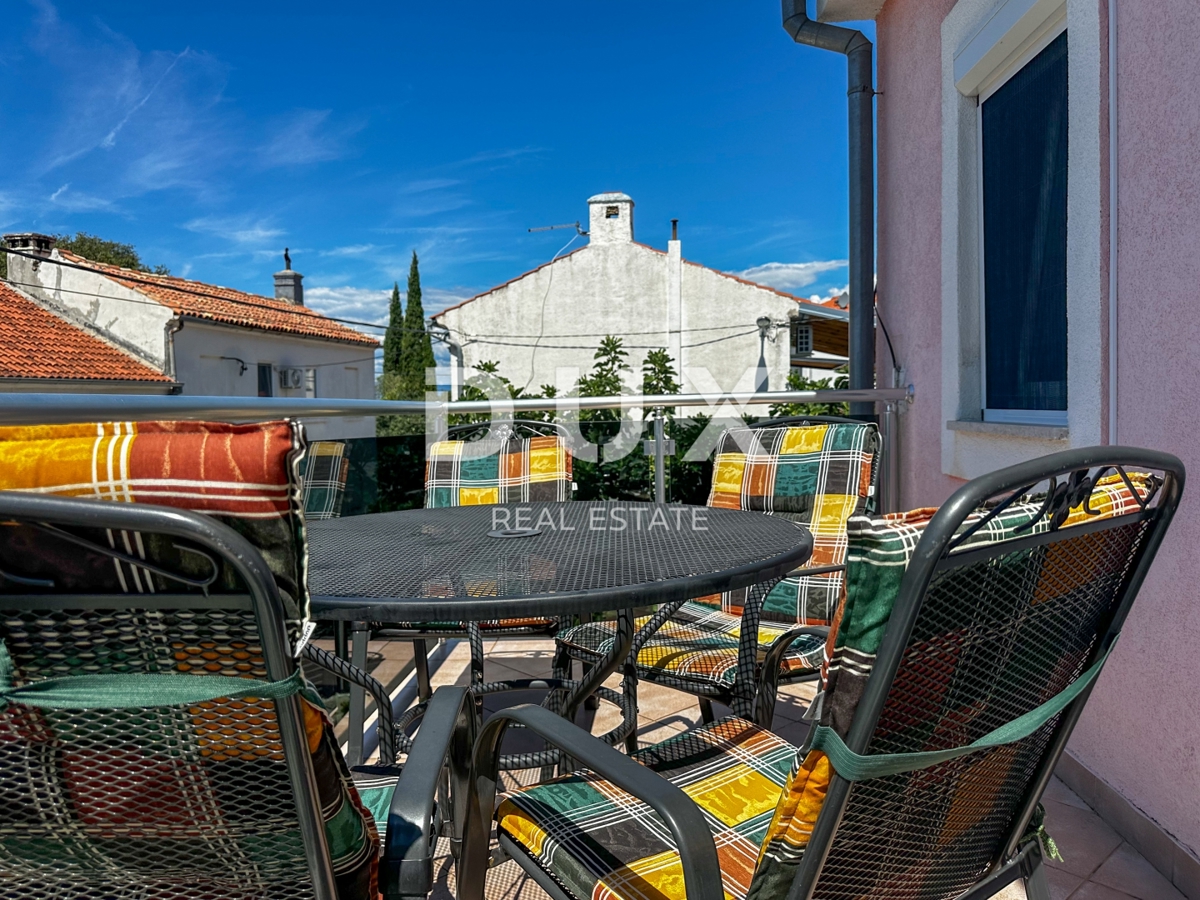 CRIKVENICA, DRAMALJ - hiša 115 m2 z dvema apartmajema v bližini morja, znižana cena, priložnost!!!