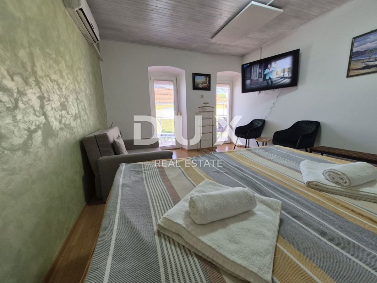 CRIKVENICA, DRAMALJ - hiša 115 m2 z dvema apartmajema v bližini morja, znižana cena, priložnost!!!