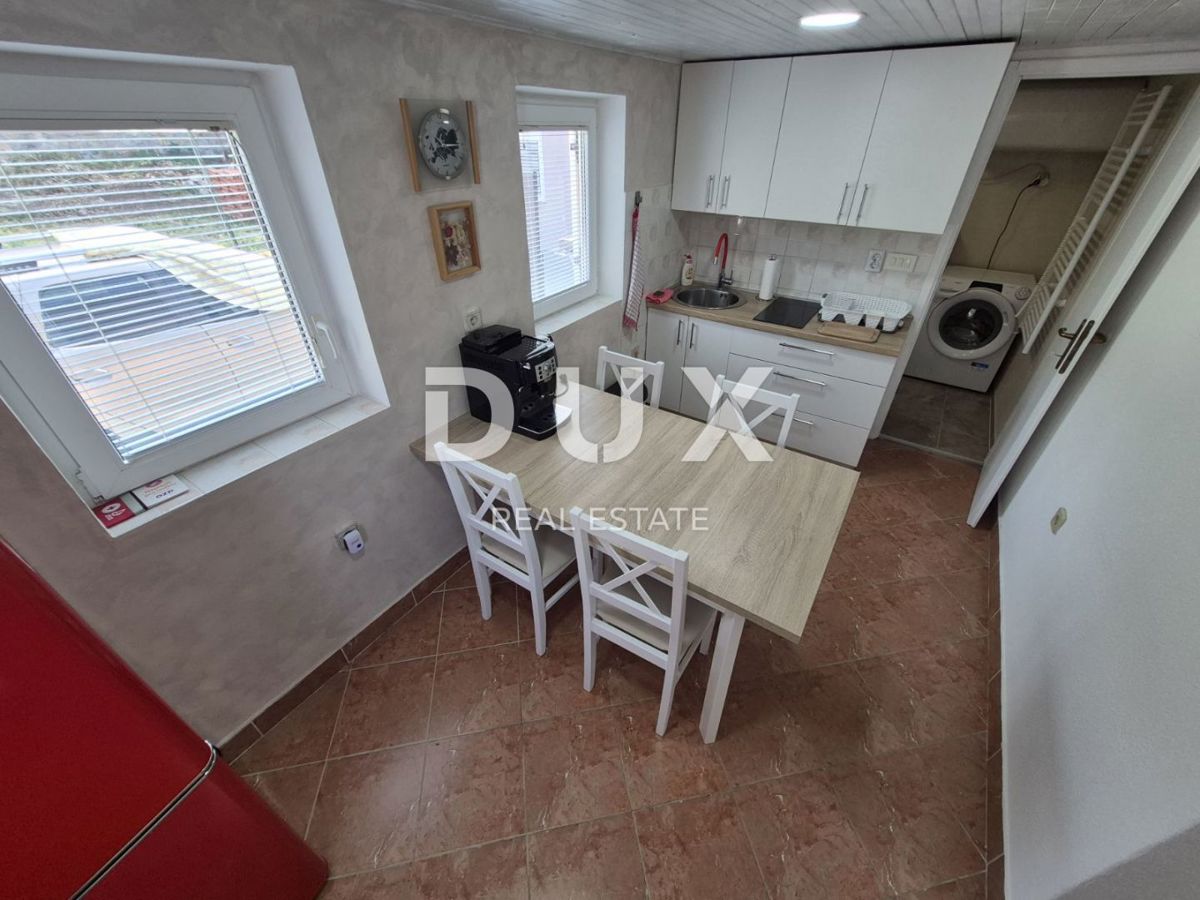 CRIKVENICA, DRAMALJ - hiša 115 m2 z dvema apartmajema v bližini morja, znižana cena, priložnost!!!