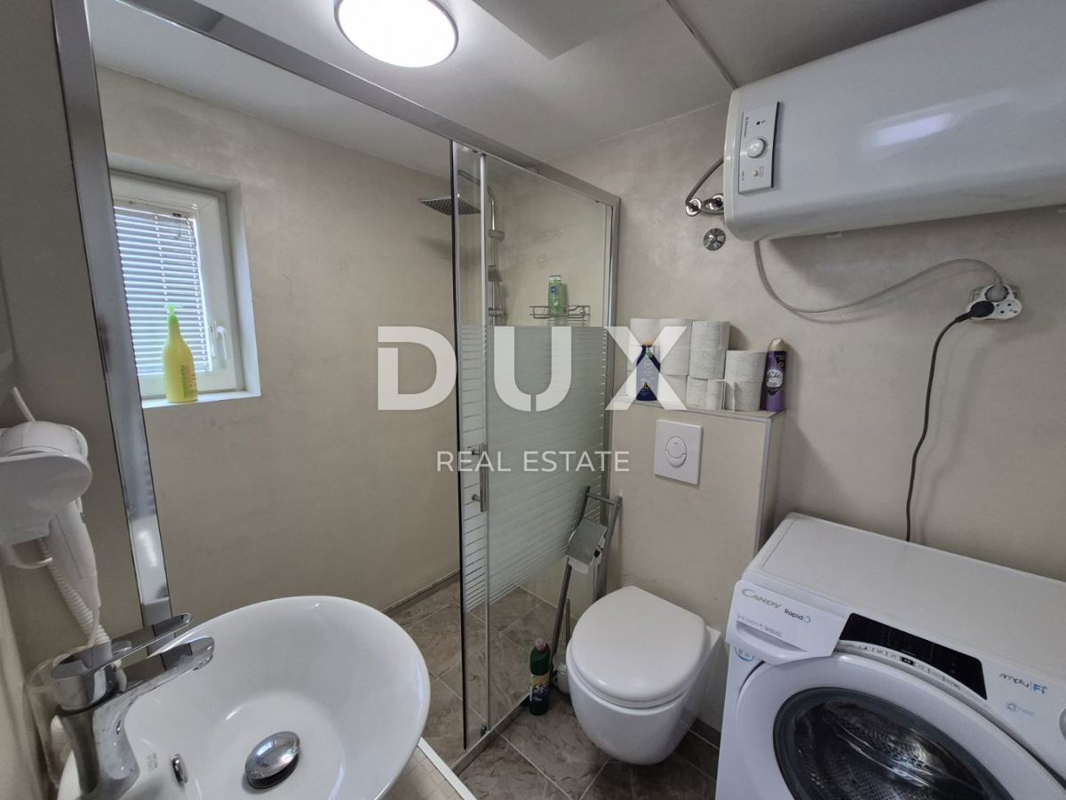CRIKVENICA, DRAMALJ - hiša 115 m2 z dvema apartmajema v bližini morja, znižana cena, priložnost!!!