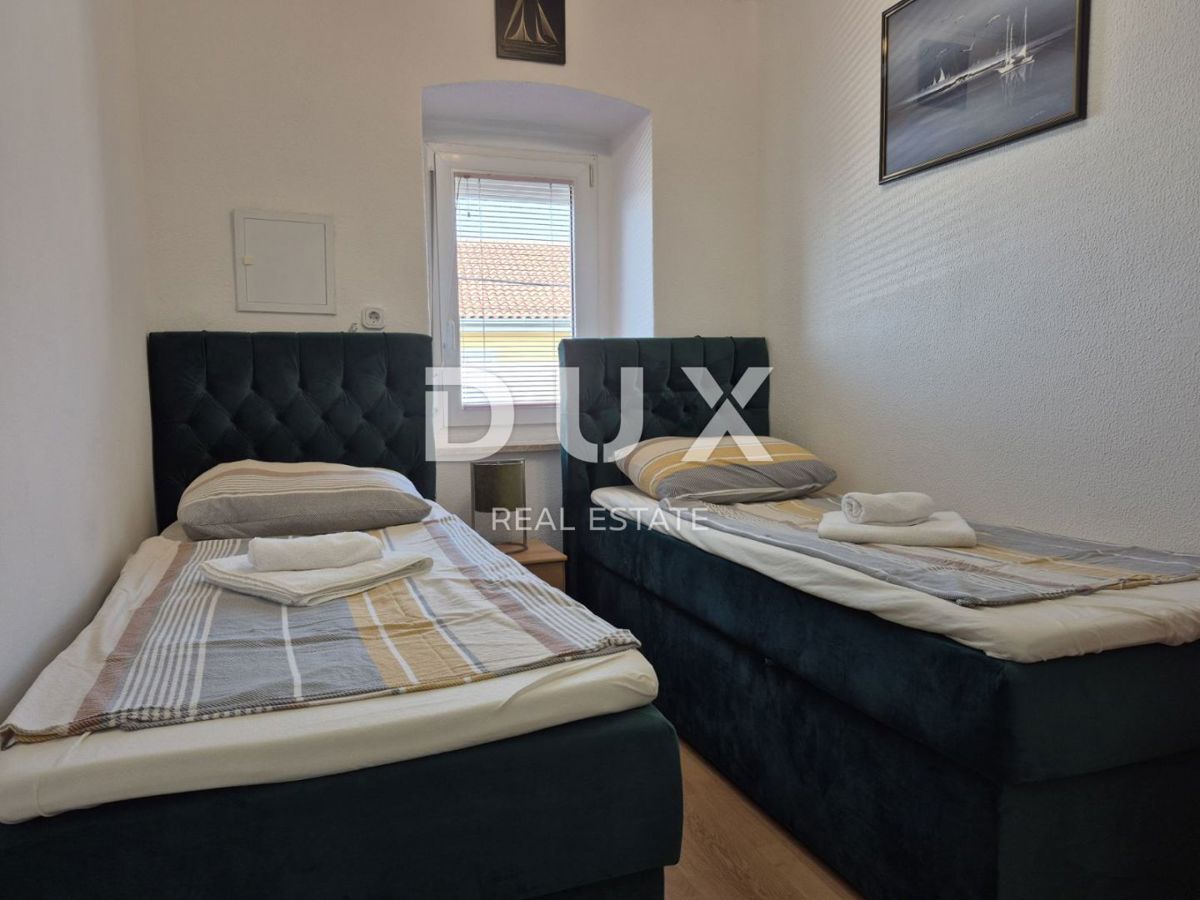 CRIKVENICA, DRAMALJ - hiša 115 m2 z dvema apartmajema v bližini morja, znižana cena, priložnost!!!