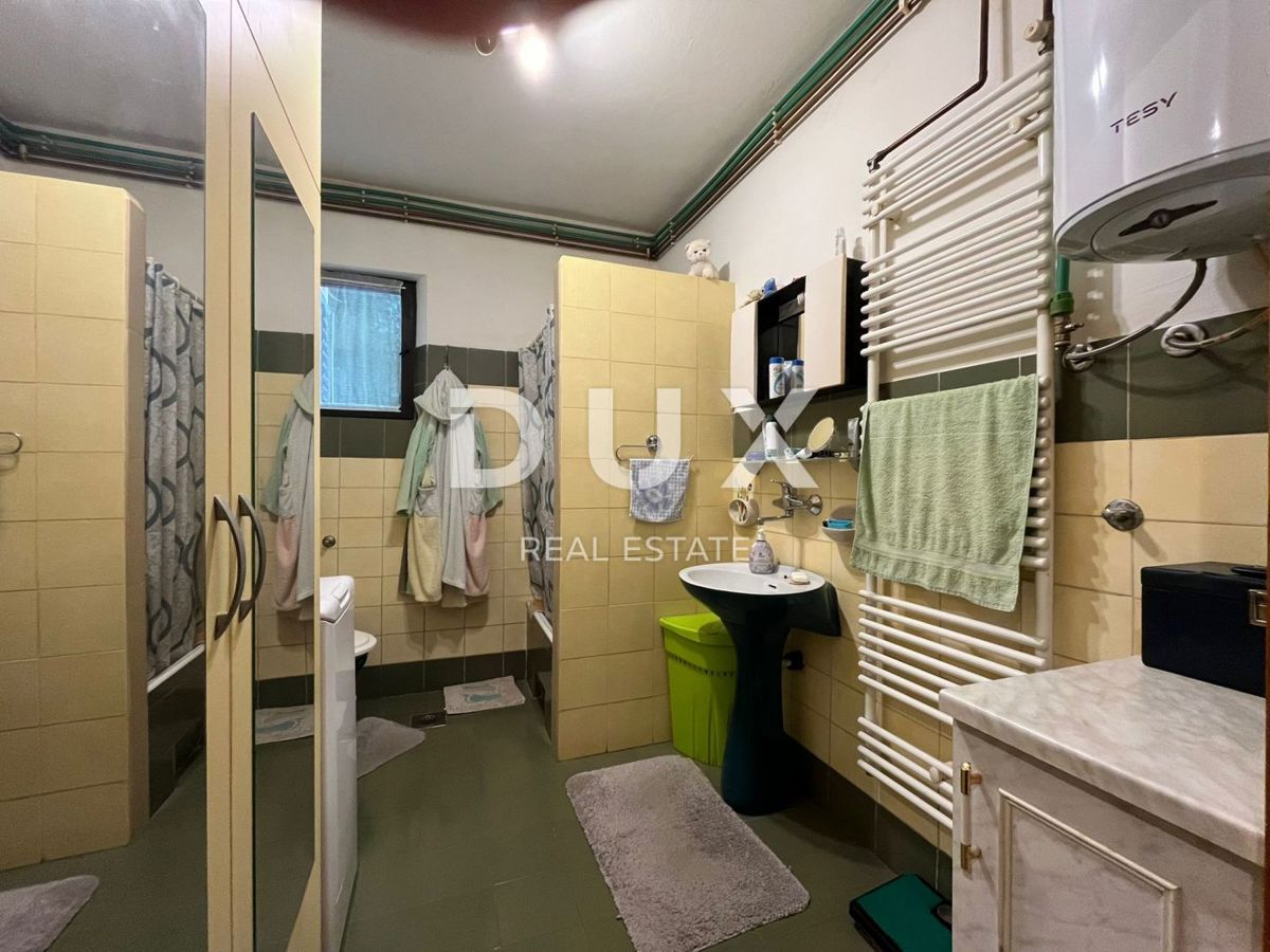OPATIJA, VEPRINAC - Samostojna hiša z dvema apartmajema in pogledom na morje