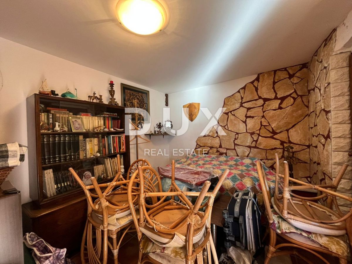 OPATIJA, VEPRINAC - Samostojna hiša z dvema apartmajema in pogledom na morje