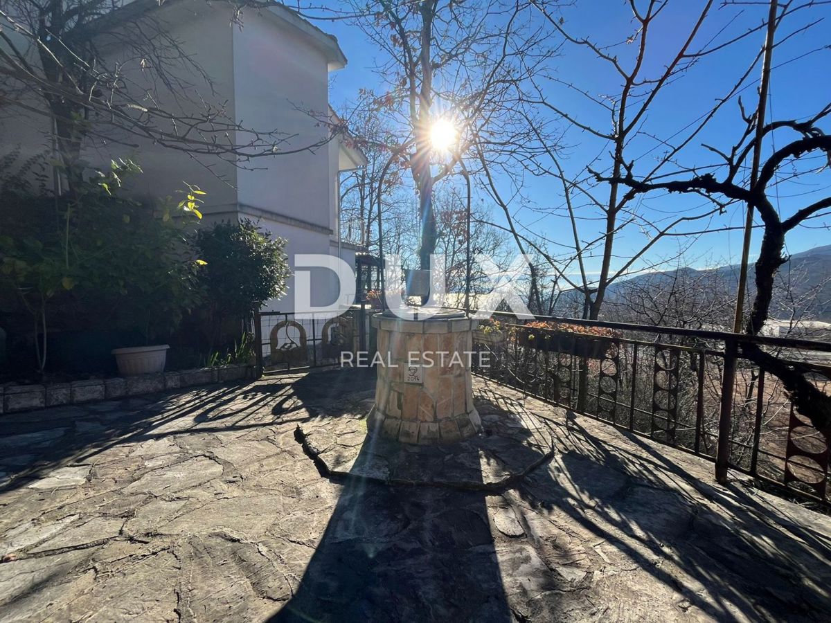 OPATIJA, VEPRINAC - Samostojna hiša z dvema apartmajema in pogledom na morje