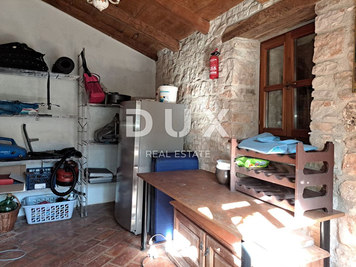 ISTRA, POREČ, VABRIGA - prenovljena kamnita hiša z bazenom