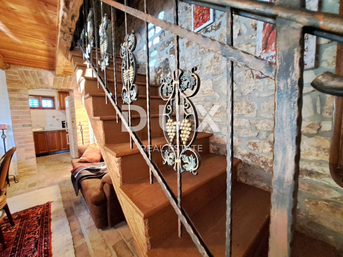 ISTRA, POREČ, VABRIGA - prenovljena kamnita hiša z bazenom