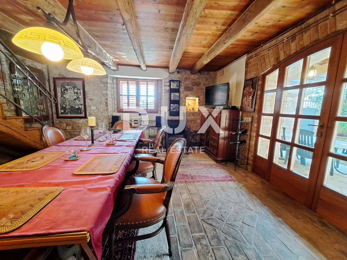ISTRA, POREČ, VABRIGA - prenovljena kamnita hiša z bazenom