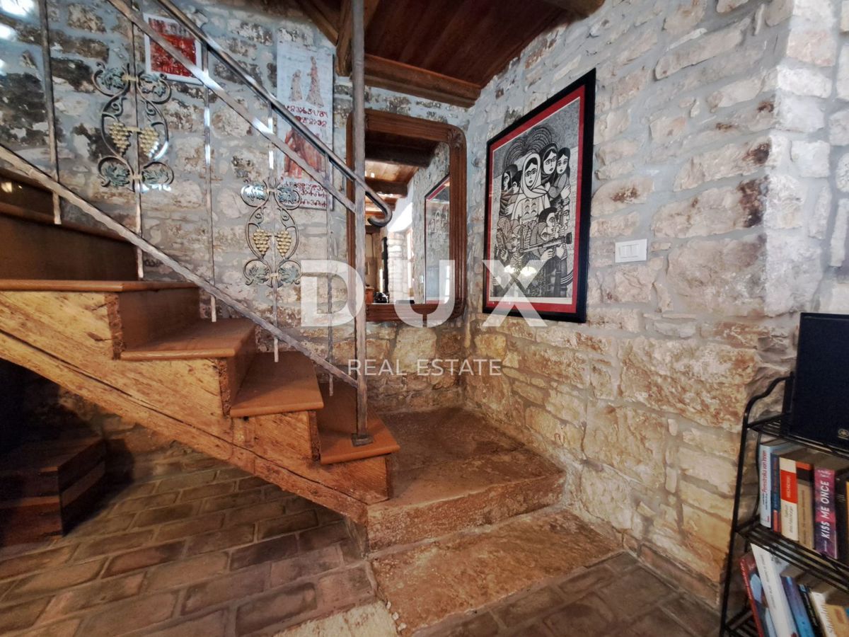 ISTRA, POREČ, VABRIGA - prenovljena kamnita hiša z bazenom