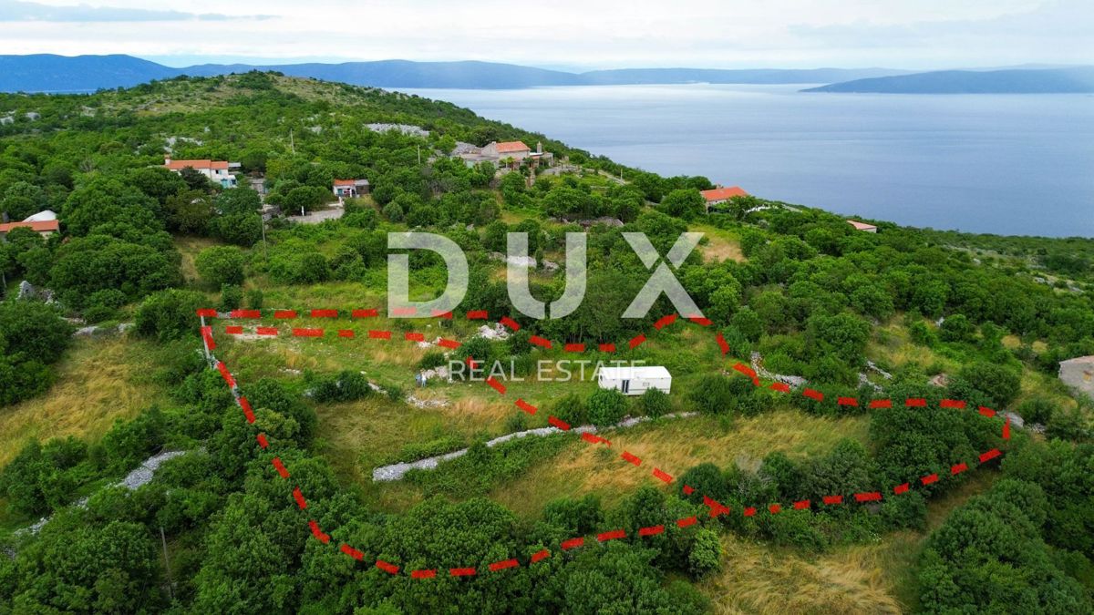 ISTRA, SKITAČA - Edinstveno gradbeno zemljišče z gradbenim dovoljenjem za dve moderni vili 