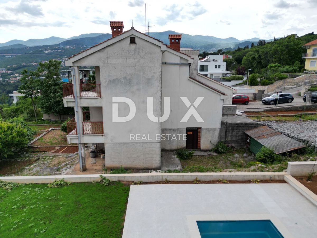 OPATIJA, PAVLOVAC, VOLOSKO - hiša/stavba 600m2 za prenovo s 4 stanovanji in panoramskim pogledom na morje + površina 1000m2