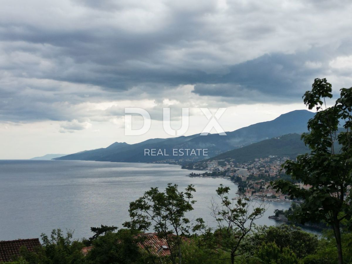OPATIJA, PAVLOVAC, VOLOSKO - hiša/stavba 600m2 za prenovo s 4 stanovanji in panoramskim pogledom na morje + površina 1000m2