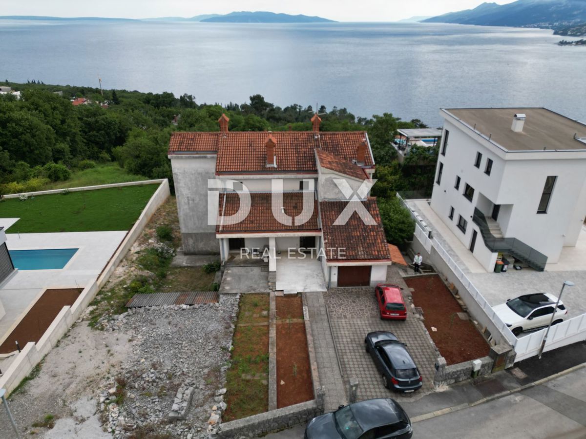 OPATIJA, PAVLOVAC, VOLOSKO - hiša/stavba 600m2 za prenovo s 4 stanovanji in panoramskim pogledom na morje + površina 1000m2