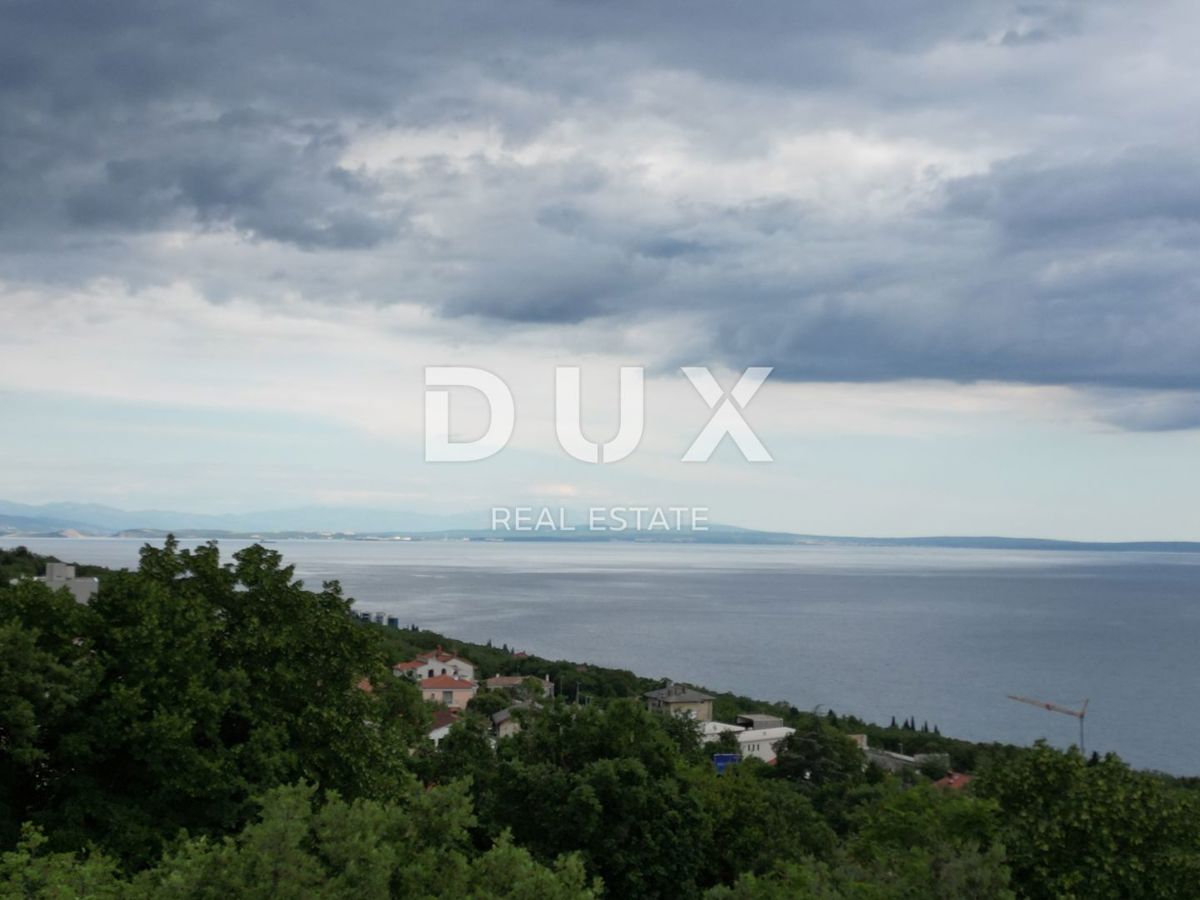 OPATIJA, PAVLOVAC, VOLOSKO - hiša/stavba 600m2 za prenovo s 4 stanovanji in panoramskim pogledom na morje + površina 1000m2