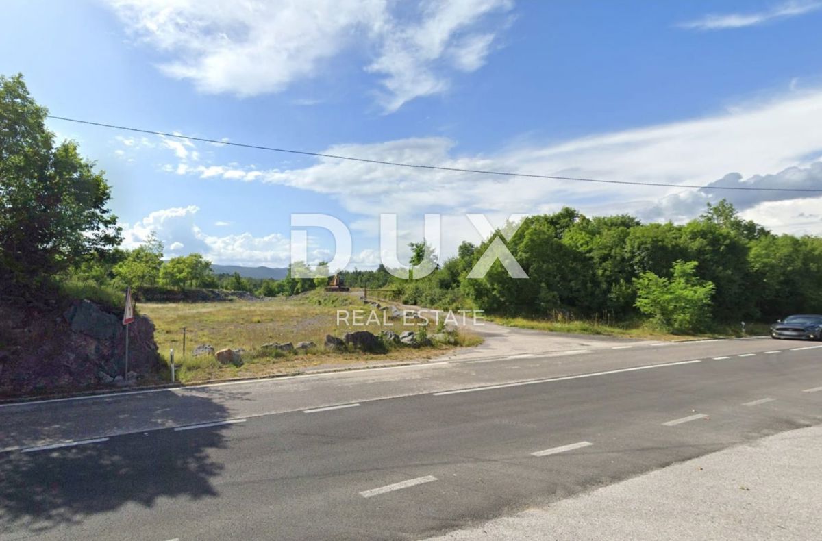 MATULJI, PERMANI - Zazidljivo zemljišče 4000m2 v delovni coni za skladišče/halo, CONA M