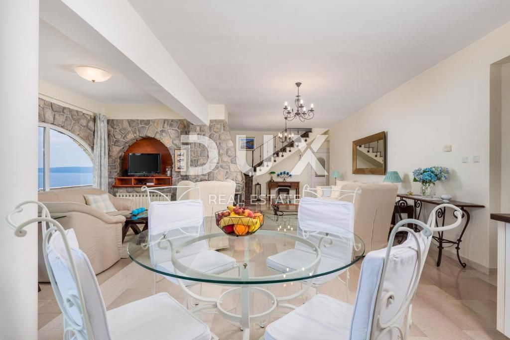 OPATIJA, LOVRAN – Elegantno stanovanje s panoramskim pogledom na morje